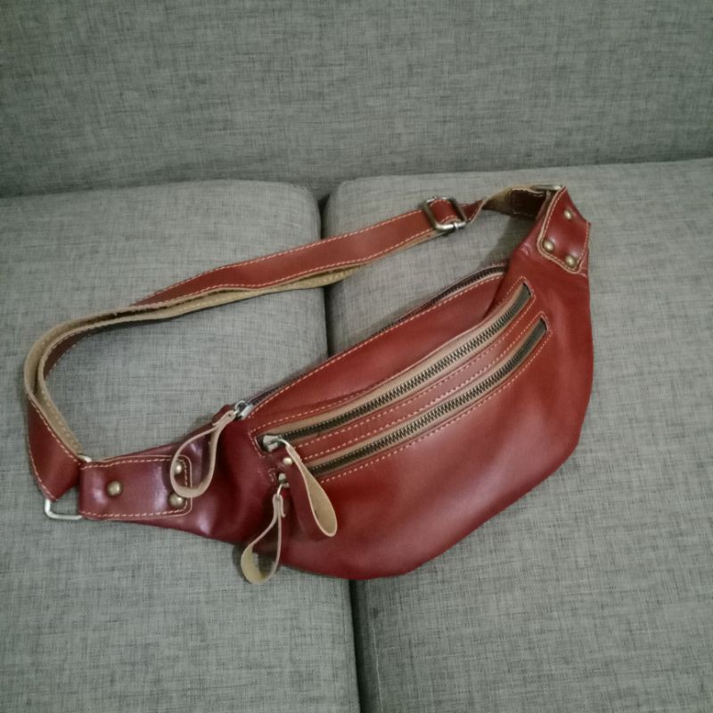 Tas kulit asli pria slempang