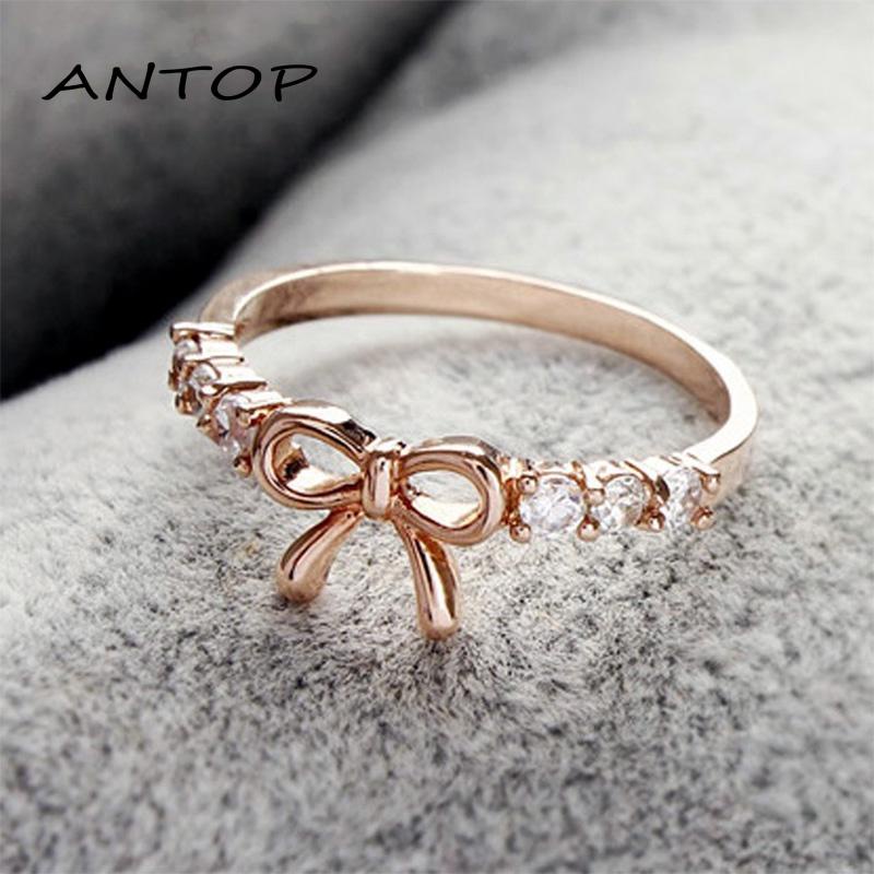 Cincin Korea Emas Cincin titanium Pria Wanita aesthetic keren Desain Pita Aksen Berlian Ring Jewelry ANTOP