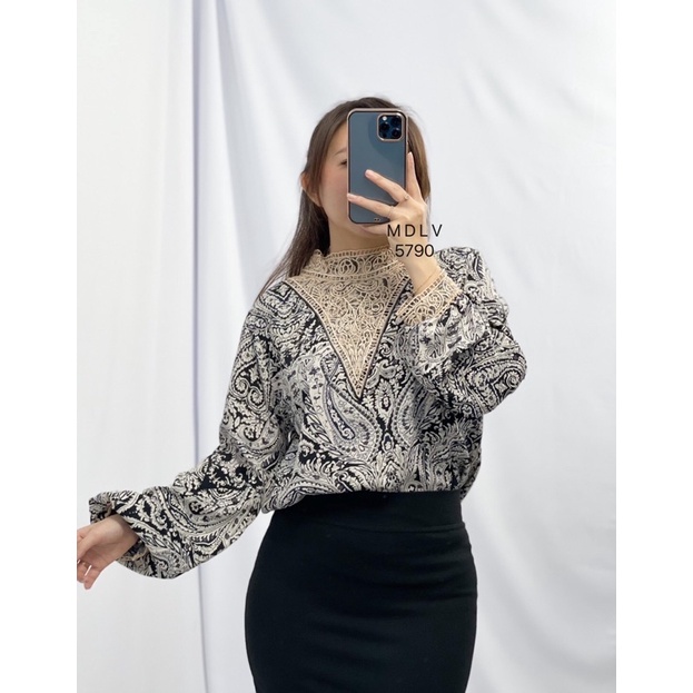 MDLV ~ 5790 MOUSELINE EMBROIDERED NECKLINE TOP KOREA BLOUSE KOREA BLOUSE PREMIUM FASHION IMPORT