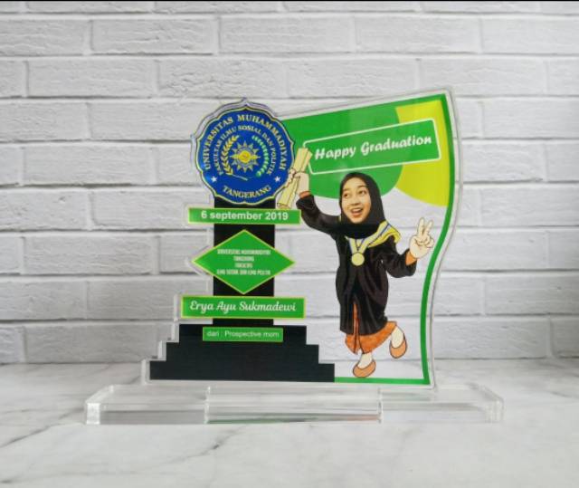 Kado Wisuda Plakat Akrilik, Plakat Wisuda Akrilik Karikatur Custom PK-0055