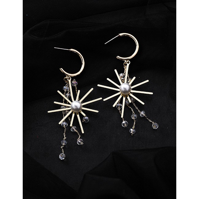 LRC Anting Tusuk Fashion Gold Sun Flower Crystal Fringe Pearl Earrings F54867