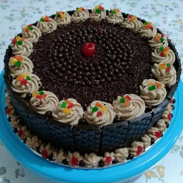 

CAKE ULTAH BLACK FOREST