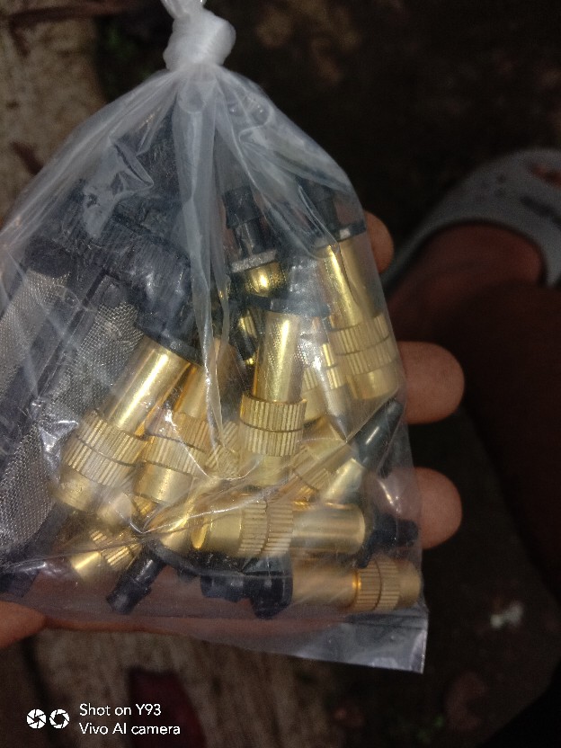 Alat Siram Irrigation Head Sprinkler 0.5 Mm Sprayer Nozzle Adjustable Spray Air Taman Kebun Kandang