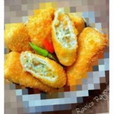 

Risol Rogut Ayam isi 5 frozen gurih enak jakarta timur