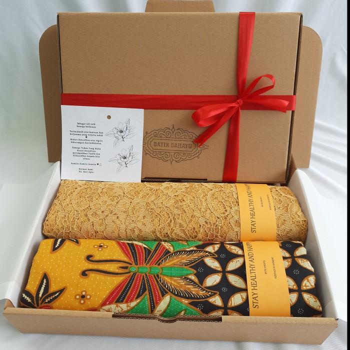 

HADIAH/PARCEL/PARSEL/HAMPERS LEBARAN/RAMADHAN/IDUL FITRI KAIN BATIK Best Seller