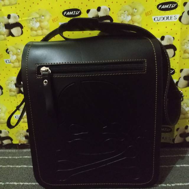 Tas Selempang Cowok Ukuran Kecil