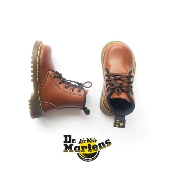 Sepatu Boot Dr.Martens Anak Tan