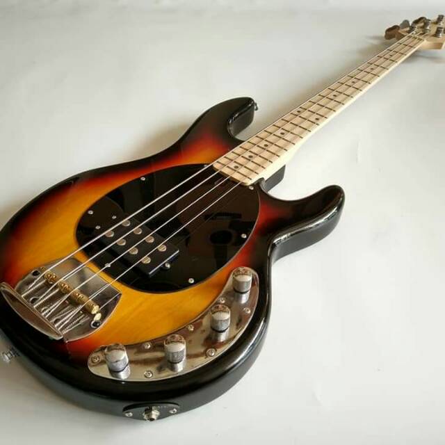 Gitar Bass Listrik elektrik Musicman Ernie Ball Sunburs color neck mapple