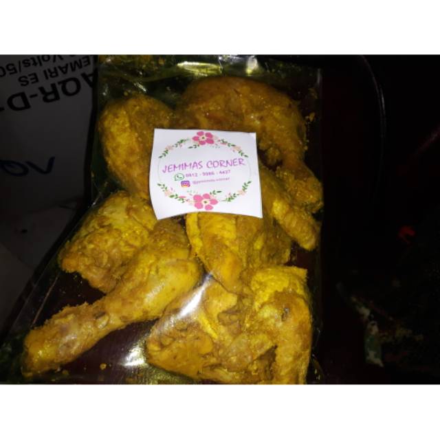 

AYAM UNGKEP BUMBU KUNING (fresh, non pengawet, non msg)
