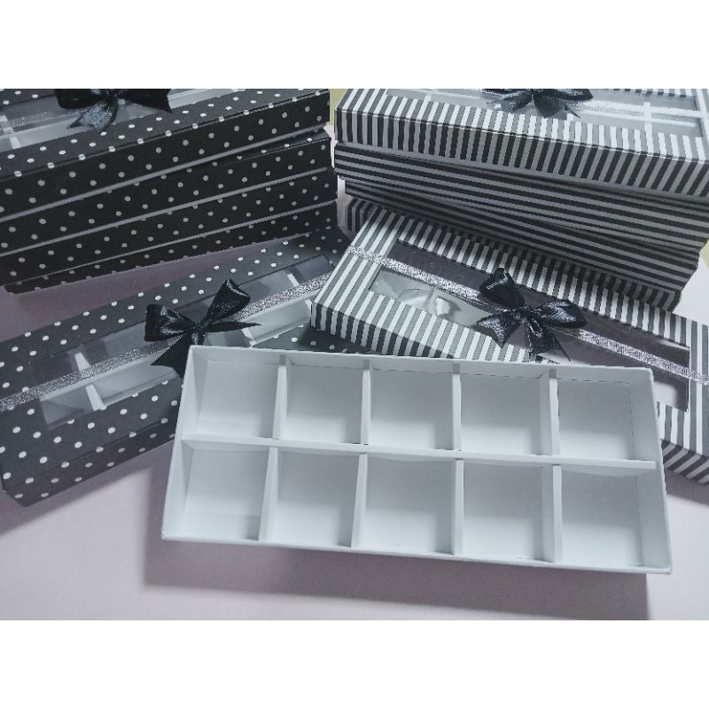 

Box praline sekat 10(5*2)