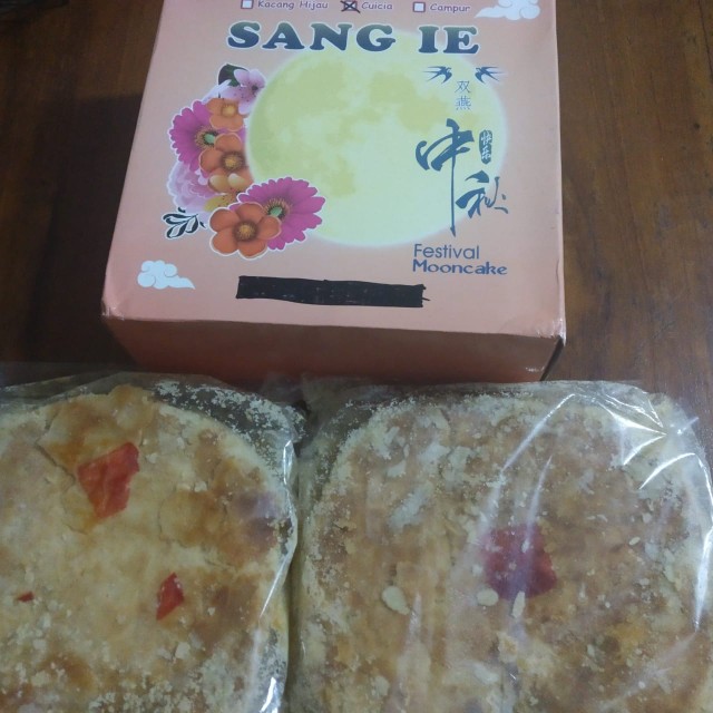 La Pia - Moon Cake Sang Ie Pontianak