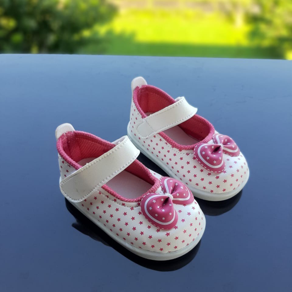 SNP09 Sepatu Pesta Anak / Sepatu Balita Perempuan bunyi cit cit Umur 1 2 3 thn - Tali perepet Motif Pita