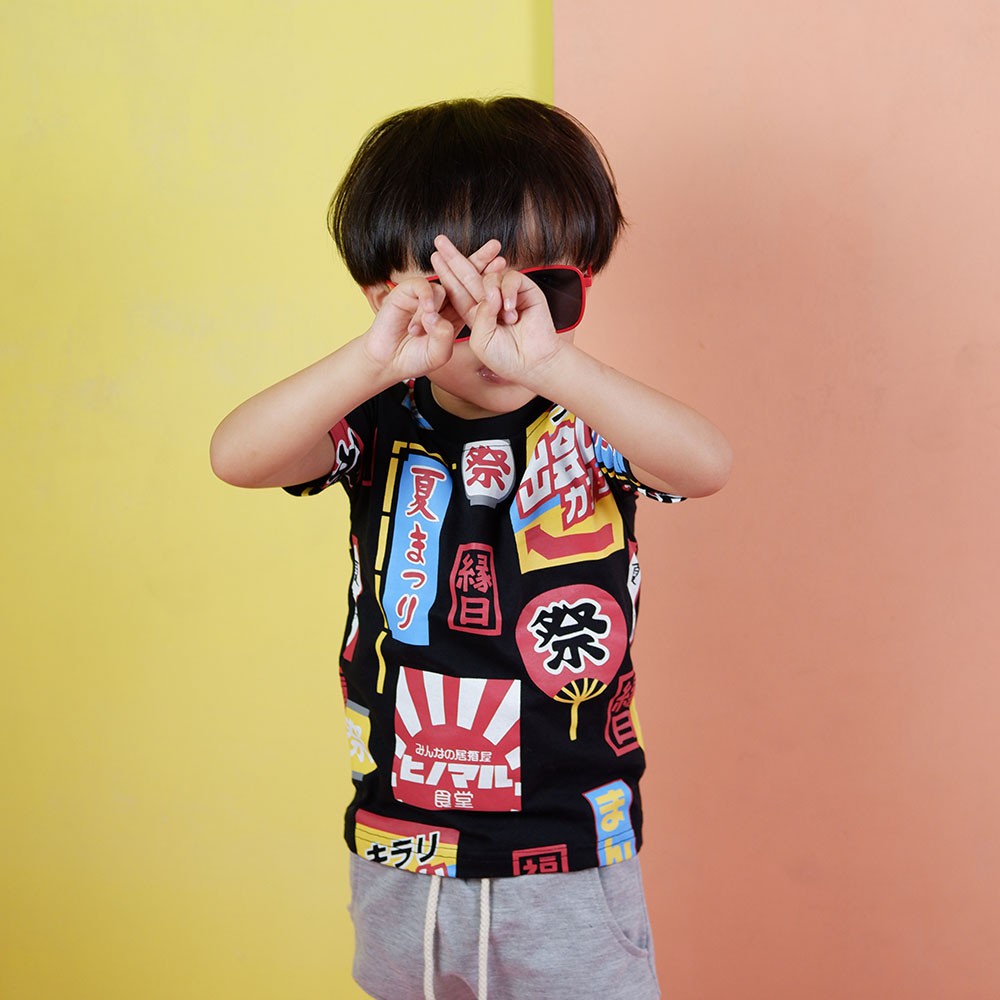 

Pop Kidswear Hello Japan Kids tee - kaos anak katun hitam full print design jepang