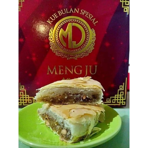 

Kue bulan meng ju
