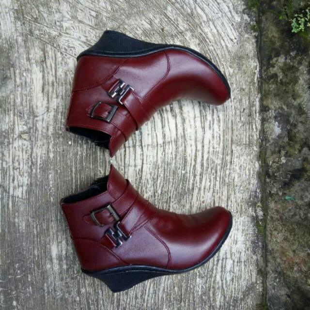 SEPATU WANITA SEPATU KULIT WANITA SEPATU PDH WANITA BOOTS POLWAN SEPATU WEDGES REMAJA WEDGES MURAH