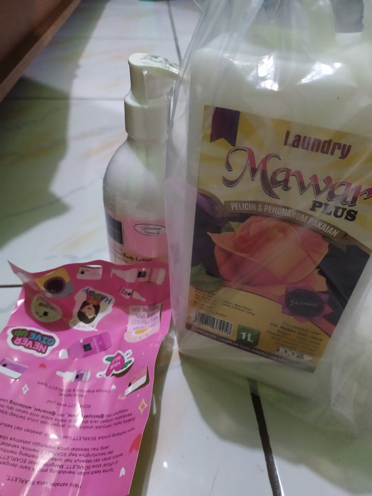 Mawar Plus Orange - Setrika Super Laundry - Pengharum Dan Pelicin Pakaian