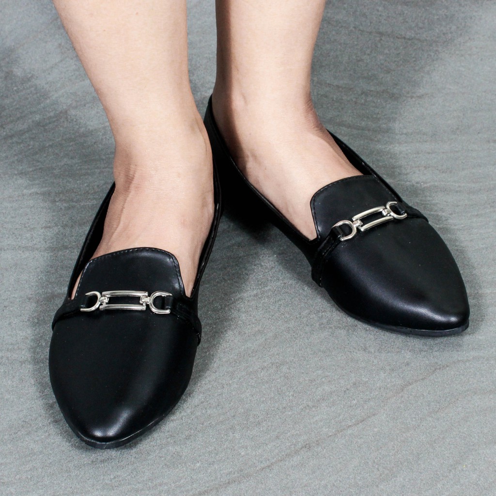 Loafer wanita Almyra Black / Flat shoes  wanita