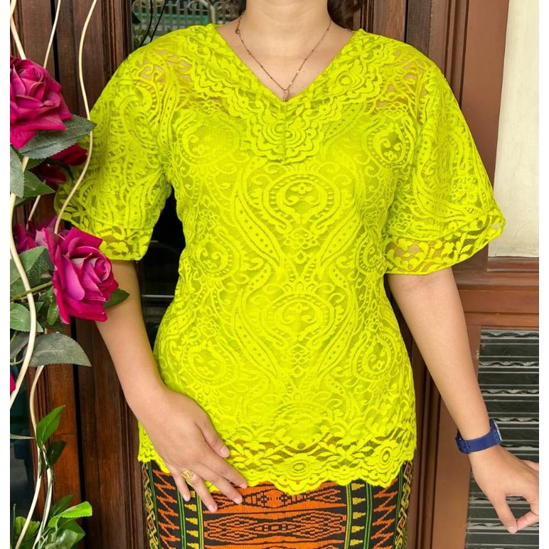 Blus renda