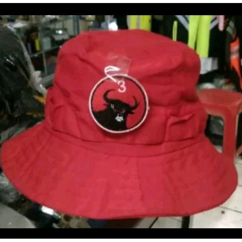 Topi PDI p rimba