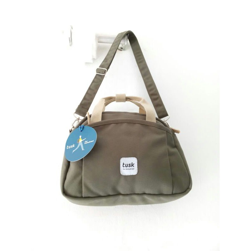 Tas Selempang Wanita Original Tusk Hacimi Army
