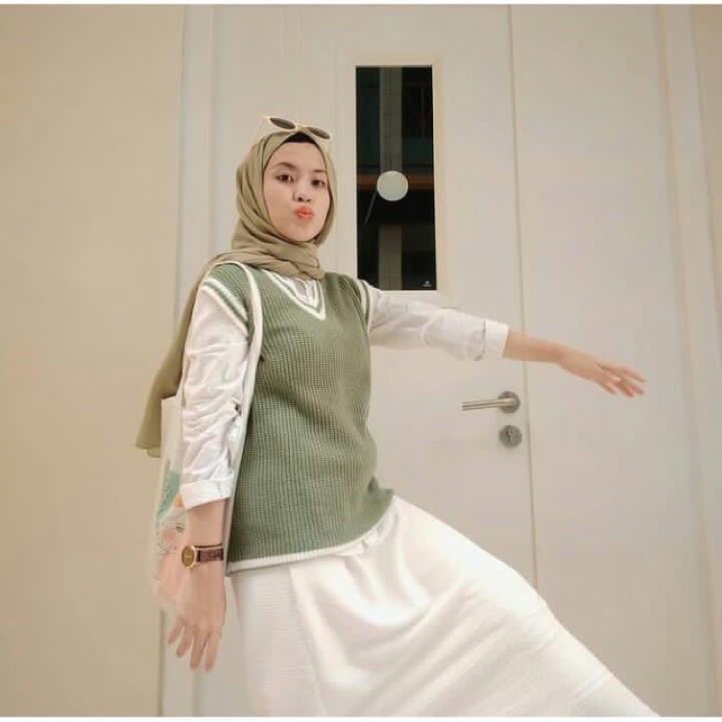 VEST RAJUT / ROMPI RAJUT OVERSIZE WANITA / ROMPI KOREA - PEVITA VEST