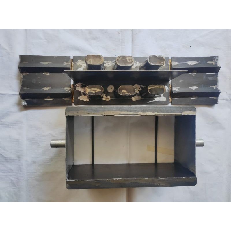 Cetakan Batako Engsel Dobel Lubang Ukuran 30x15x10