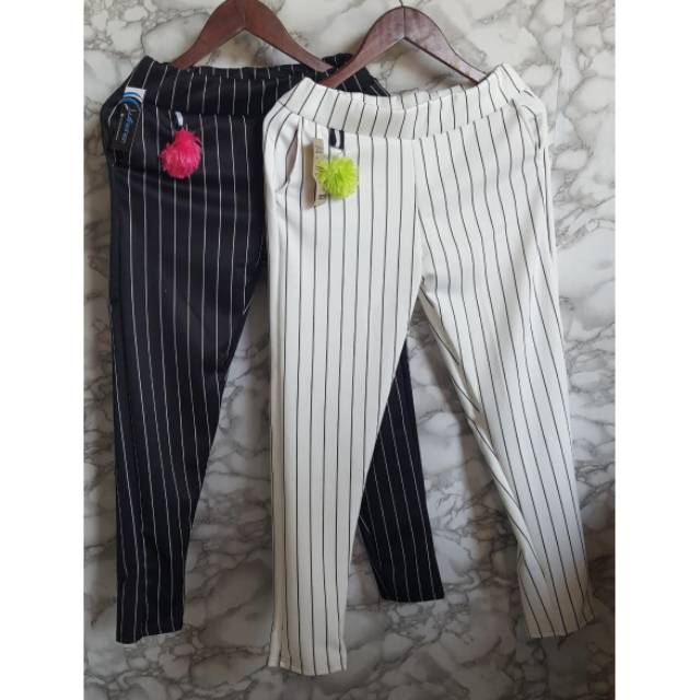 

Scuba salur pensil
