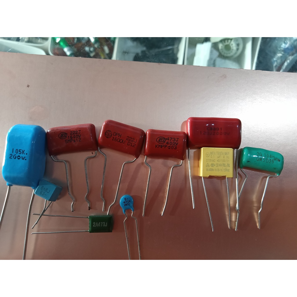 CAPASITOR 5N6K   2C 104H 473J 400V  6N8J 222J 1500V 473J 400V 2,2 UF 250V 3,3 UF 250V 104 / 275 KUNI