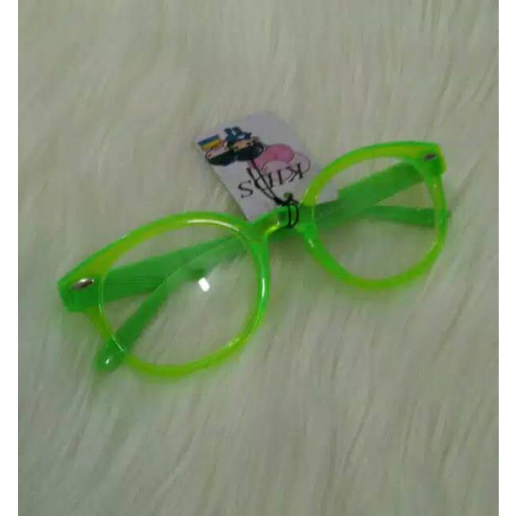 Kaca mata anak cewek terbaru