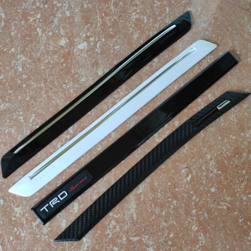 Pelindung bumper guard semua mobil universal honda toyota nissan Mitsubishi suzuki daihatsu HITAM putih carbon chrome crome KARET