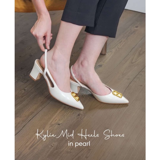 Kylie Mid Heels Shoes Buttonscarves