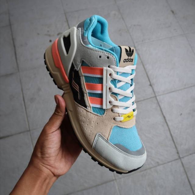 adidas 10000