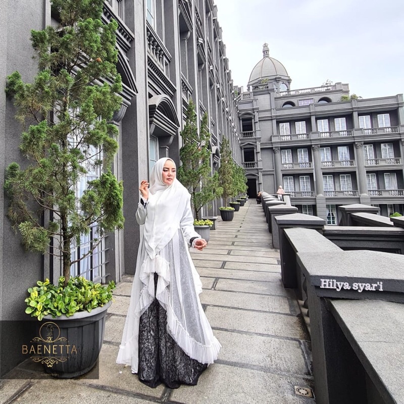 Hilya Syari  By Baenetta