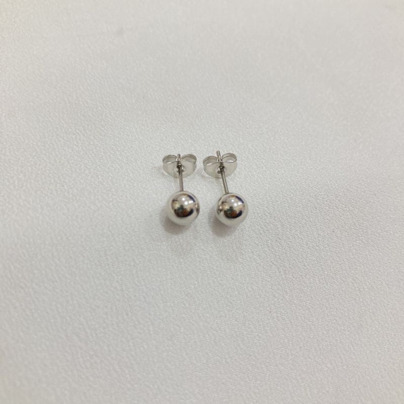 Anting Tusuk titanium anti karat anti alergi