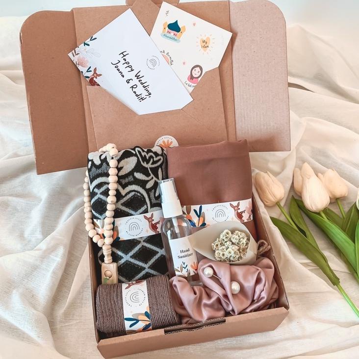 

Menarik.. HAMPERS HIJAB BELLA SQUARE SEGIEMPAT | PAKET HIJAB | KADO WISUDA | GIFTBOX ULANG TAHUN | KADO ANNIVERSARY | HAMPERS LEBARAN | HAMPERS IDUL FITRI | HIJAB | KADO PERNIKAHAN | HAMPERS CEWEK | KADO SAHABAT | HAMPERS MURAH | HIJAB BELLA SQUARE PREMIU
