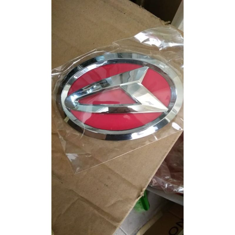Logo / Emblem mobil Daihatsu SIGRA warna merah