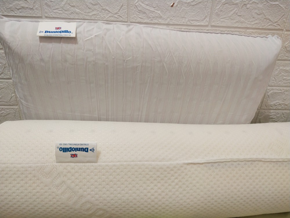 Guling Natural Latex Pincore Bolster Dunlopillo