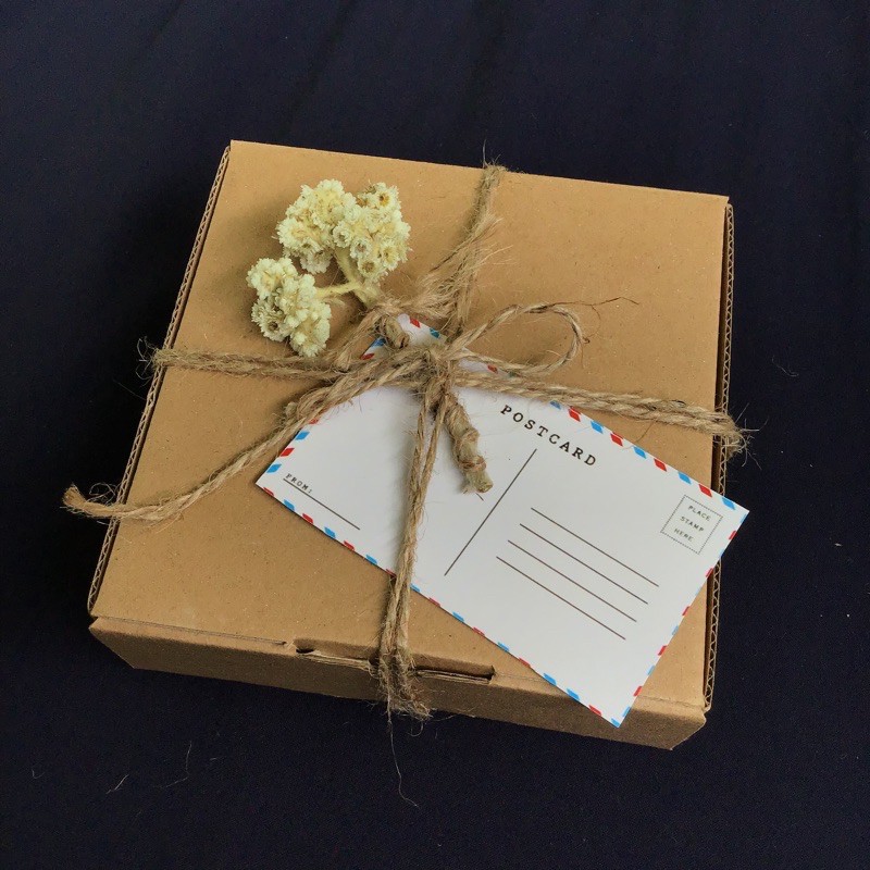 

GIFT BOX HAMPERS AESTHETIC VINTAGE 15x15