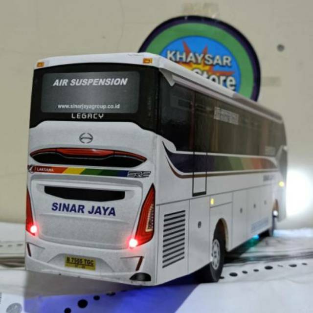 miniatur Bus bis /mainan bus bis  Sinar jaya SR2 + Lampu