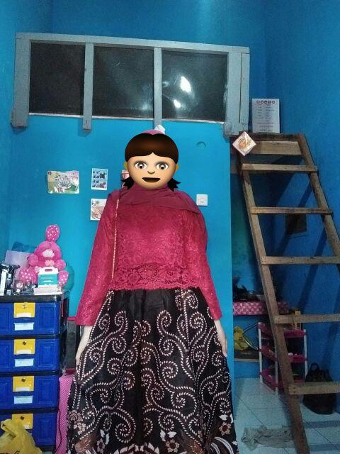 Batik Couple Syahrini Barak Modern Kekinian Kerja Kantor Kondangan Party Pesta Couple Janaka