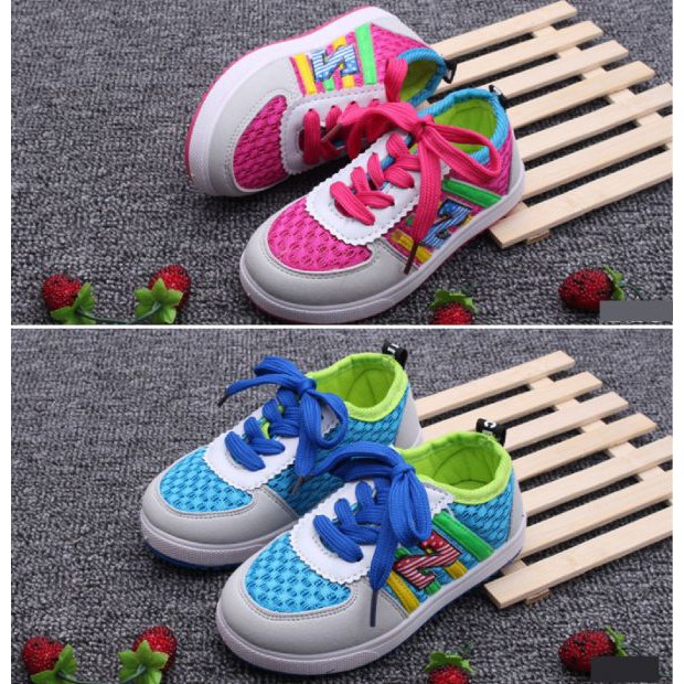 sepatu anak import tali biru dan pink harga cuci gudang