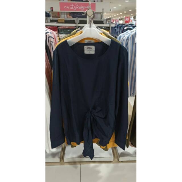 Kemeja ninety degrees