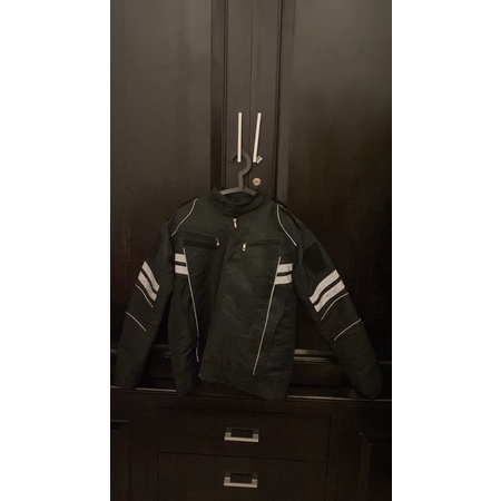 Preloved Jaket Touring Hitam