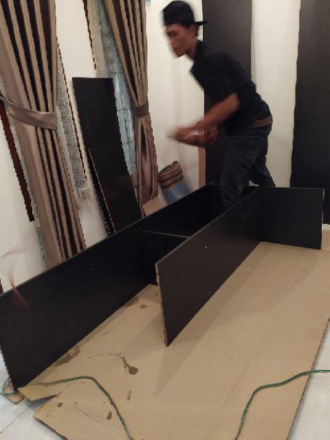 Lemari Pakaian 2 Pintu Minimalis Putih Dengan Cermin Premier