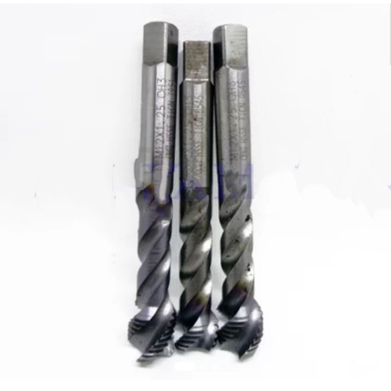 tap spiral. tap mesin. tap ulir m12x1.25. baut 17