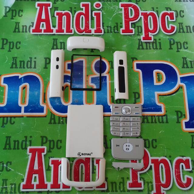 Casing Nokia 5700 Metalik Bagus