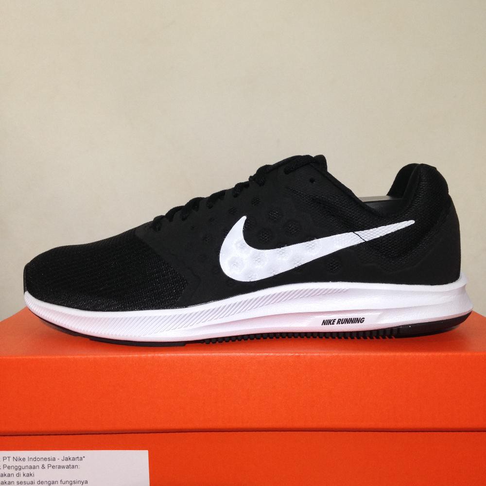 Sepatu Running Lari Nike Downshifter 7 