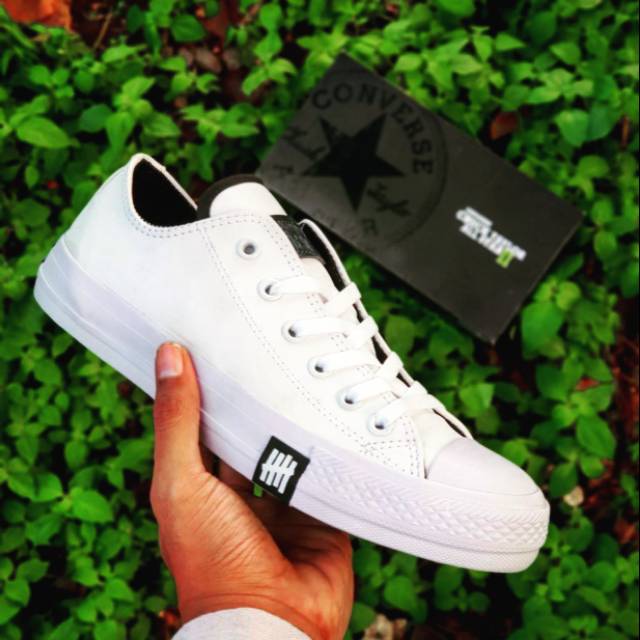ORIGINAL Converse CT x undefeated leather off white Low Uk 38-43