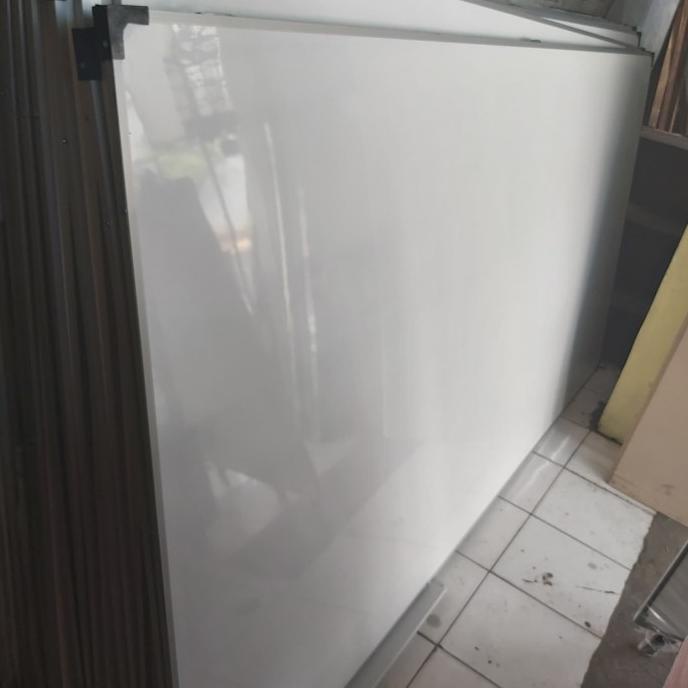 

Office & Stationery | Alat Tulis | Whiteboard Gantung 100 X 150 Cm Nonmagnet | Best Seller