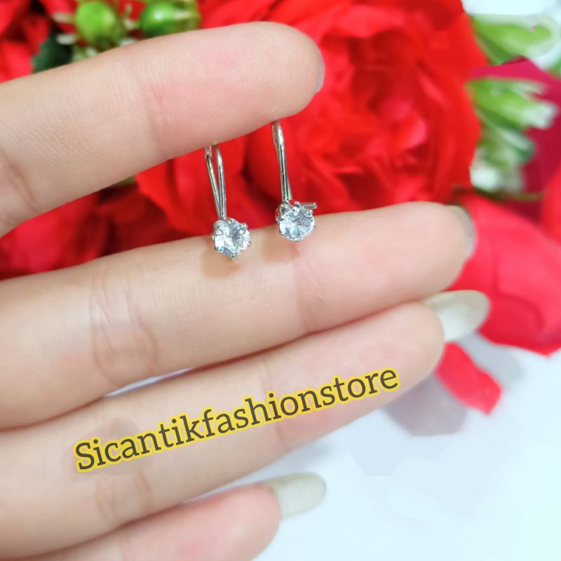 Anting Titanium Wanita Warna Gold Silver Fashion Wanita Terlaris Anti Karat Tidak Luntur Anting Gold